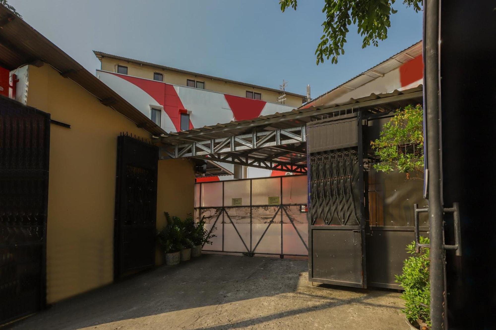 Super Oyo 866 Idola Residence Τζακάρτα Εξωτερικό φωτογραφία